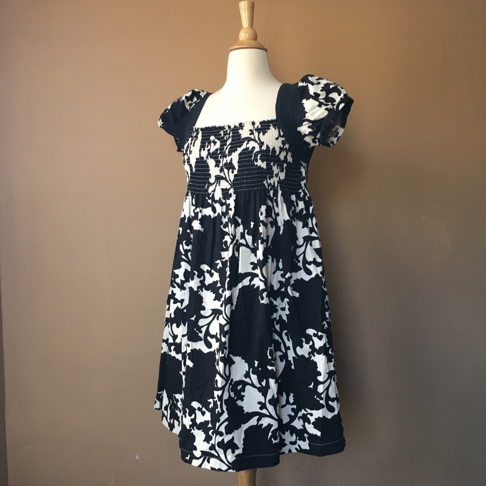 Floral print dress elastic bust and cap sleeves